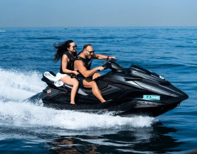 Jet Ski de Dubaï - 60 minutes - GP 1800