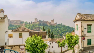 Endülüs’ten Katalonya’ya Masalsı Büyük İspanya & Endülüs Turu Elhamra Sarayı Dahil | 7 Gece | İstanb...