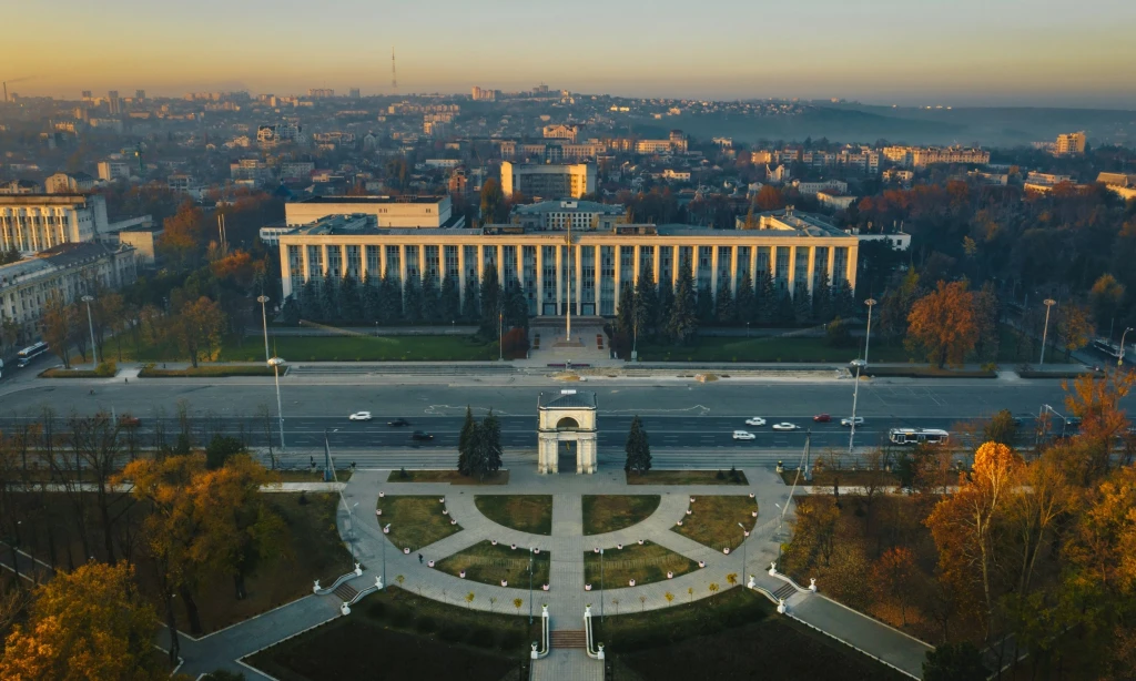 W ZDANIACH UKRYTYCH KRAJÓW, NIEPOWTARZALNA WYPRAWA DO MOŁDAWII