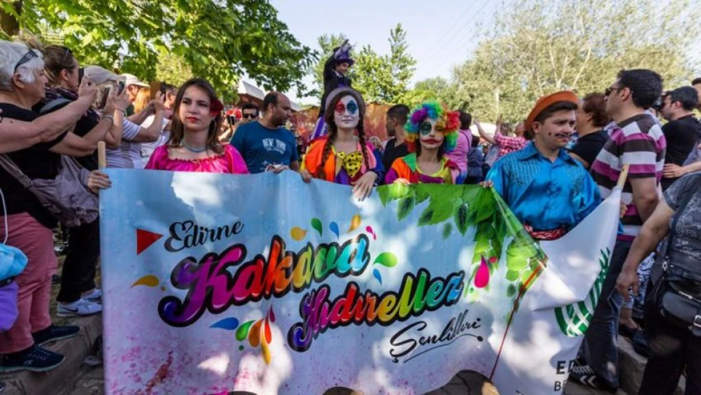 TOUR DE LAS FIESTAS DE KAKAVA EN EDIRNE & 4 - 6 DE MAYO DE 2026