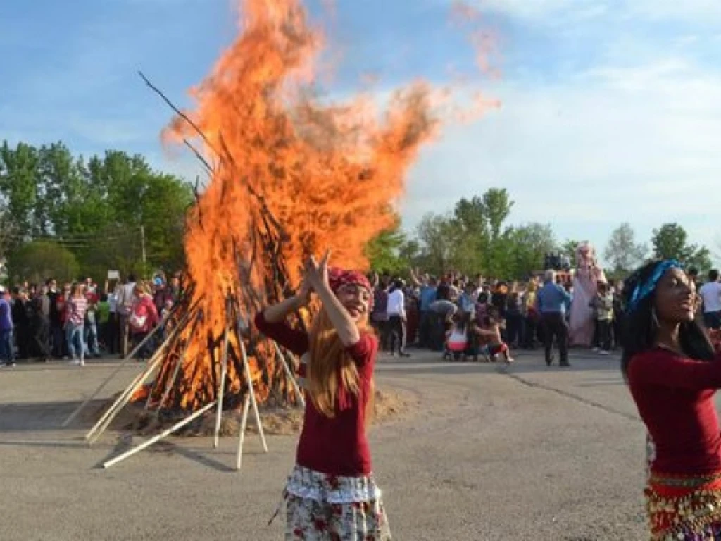 TOUR DE LAS FIESTAS DE KAKAVA EN EDIRNE & 4 - 6 DE MAYO DE 2026
