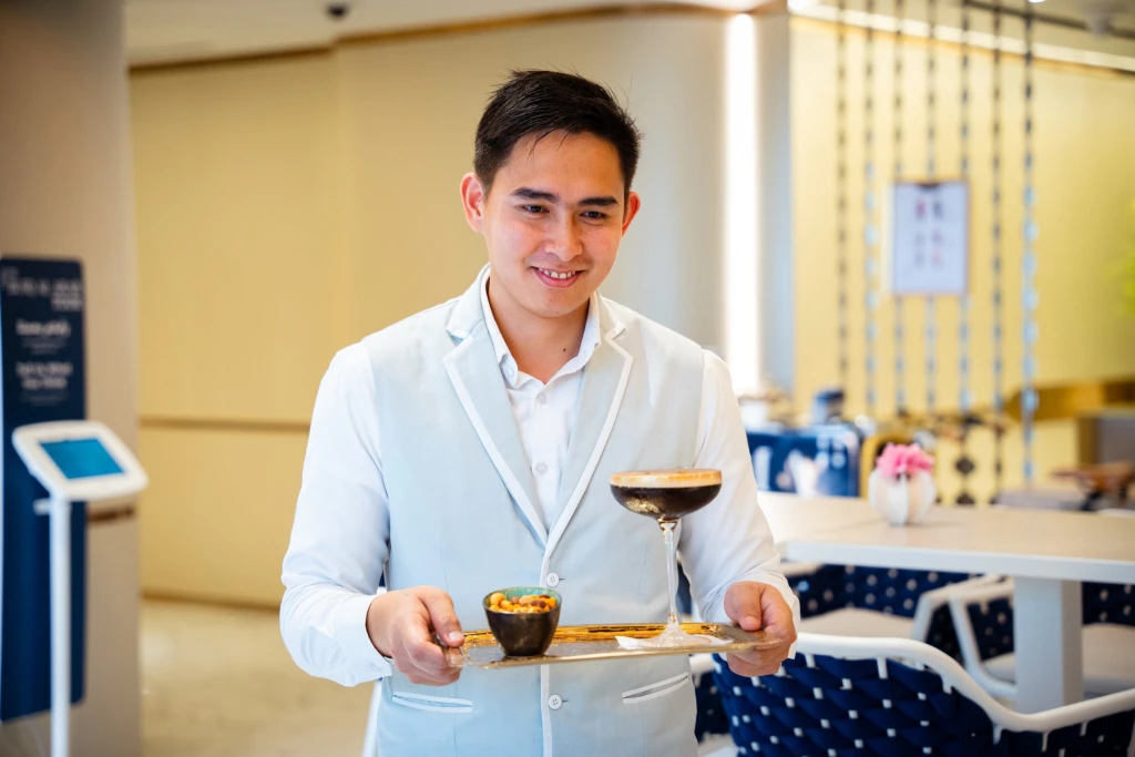 Burj Al Arab Hotel Tour met Gouden Cappuccino in het UMA Restaurant