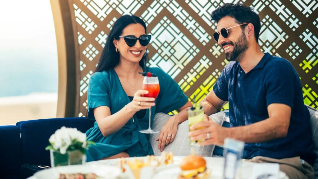 Burj AL Arab Hotel Tour With Soft Beverage at UMA Lounge