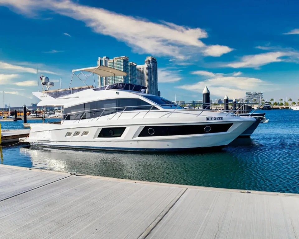 Dubai Luxury Yacht Rental 48 FT – 10 Guest