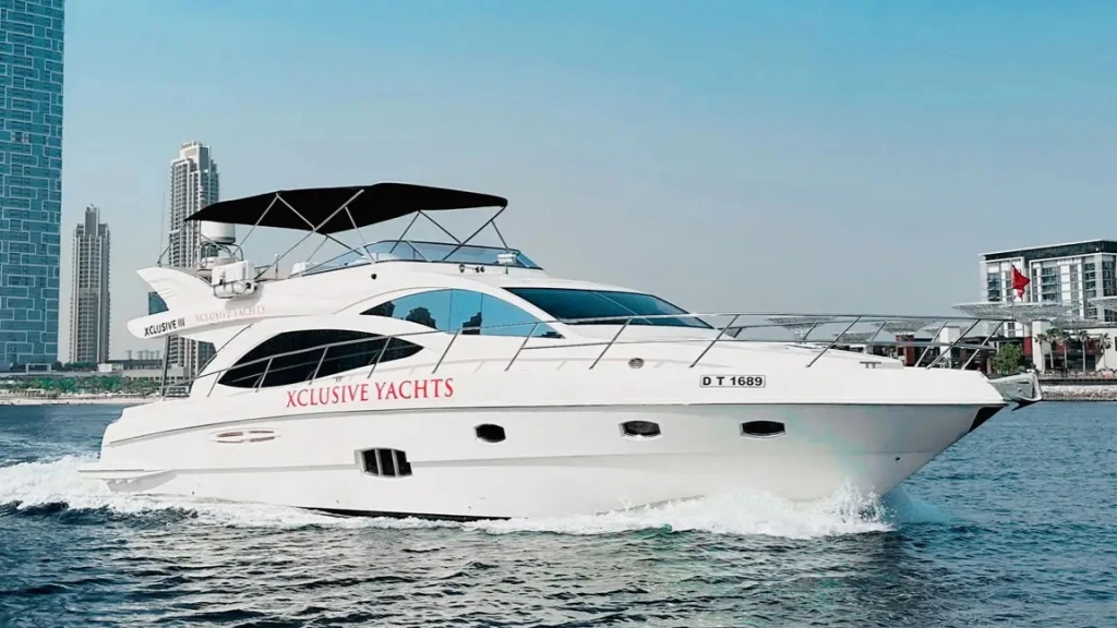 Dubai Luxe Jachtverhuur 56 FT – 16 Gasten