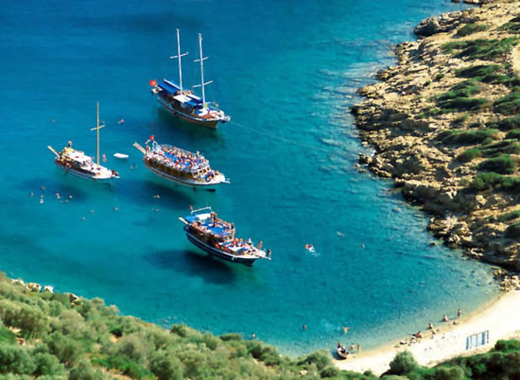 Tour in barca delle 12 isole di Göcek Fethiye