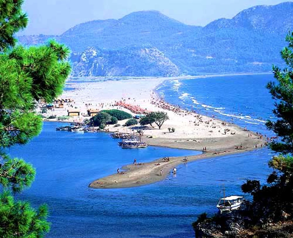 Dalyan Caretta İztuzu ve Çamur Banyoları Turu