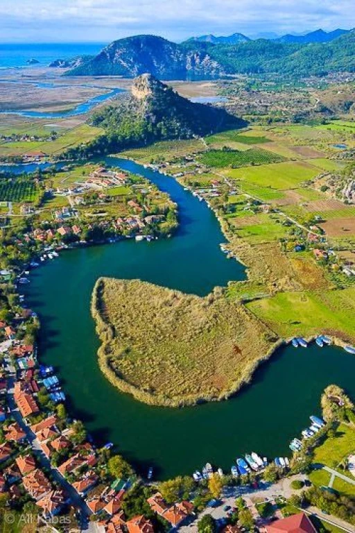Dalyan Caretta İztuzu ve Çamur Banyoları Turu