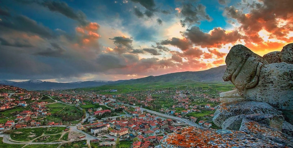 Sivas Elazığ Tunceli Erzincan Turu / Tren Gidiş Uçak Dönüş / 3 Gece Otel Konaklamalı / İstanbul Çıkışlı