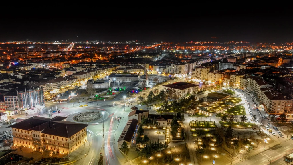 Sivas Elazığ Tunceli Erzincan Turu / Tren Gidiş Uçak Dönüş / 3 Gece Otel Konaklamalı / İstanbul Çıkışlı