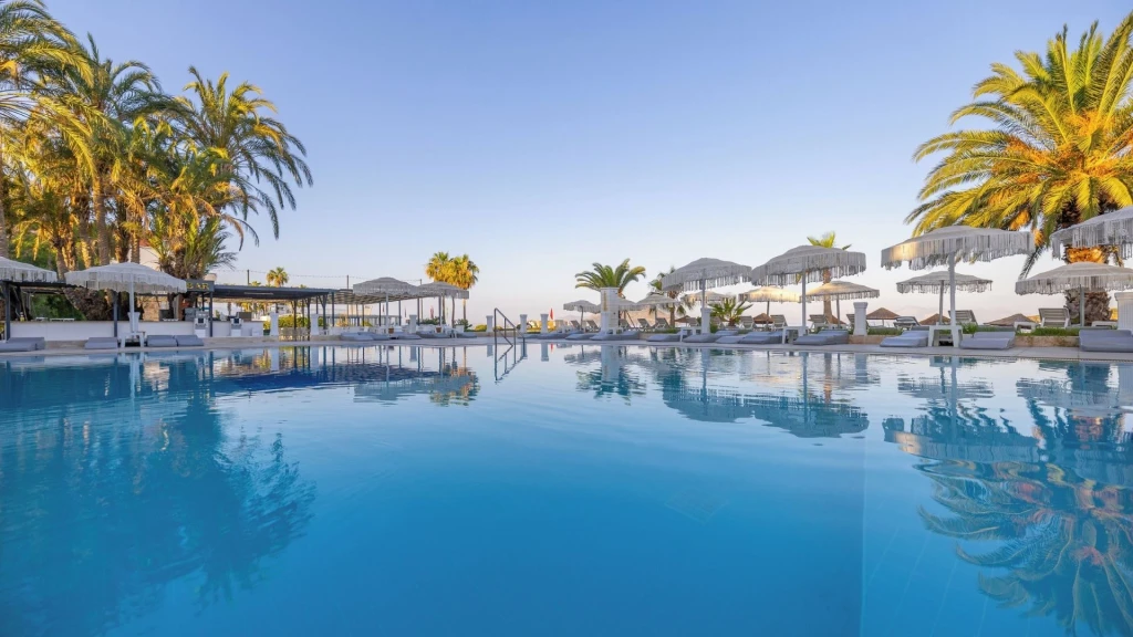 Ladonia Hotels Luna Beach Resort 4  Gece Konaklamalı