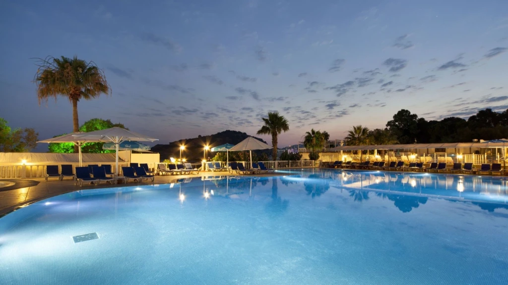 Golden Age Hotel Bodrum 4 Gece Konaklamalı