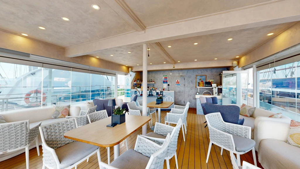 West Africa River Cruise – Senegal & Gambia Small Ship Expedition