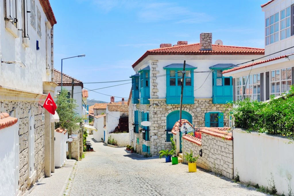 Alaçatı Ot Festivali Turu / 1 Gece Otel Konaklamalı / Kocaeli Çıkışlı