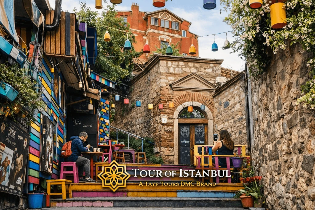 Tour di Balat e Fener a Istanbul | Esperienza Cinematica Artistica Insider