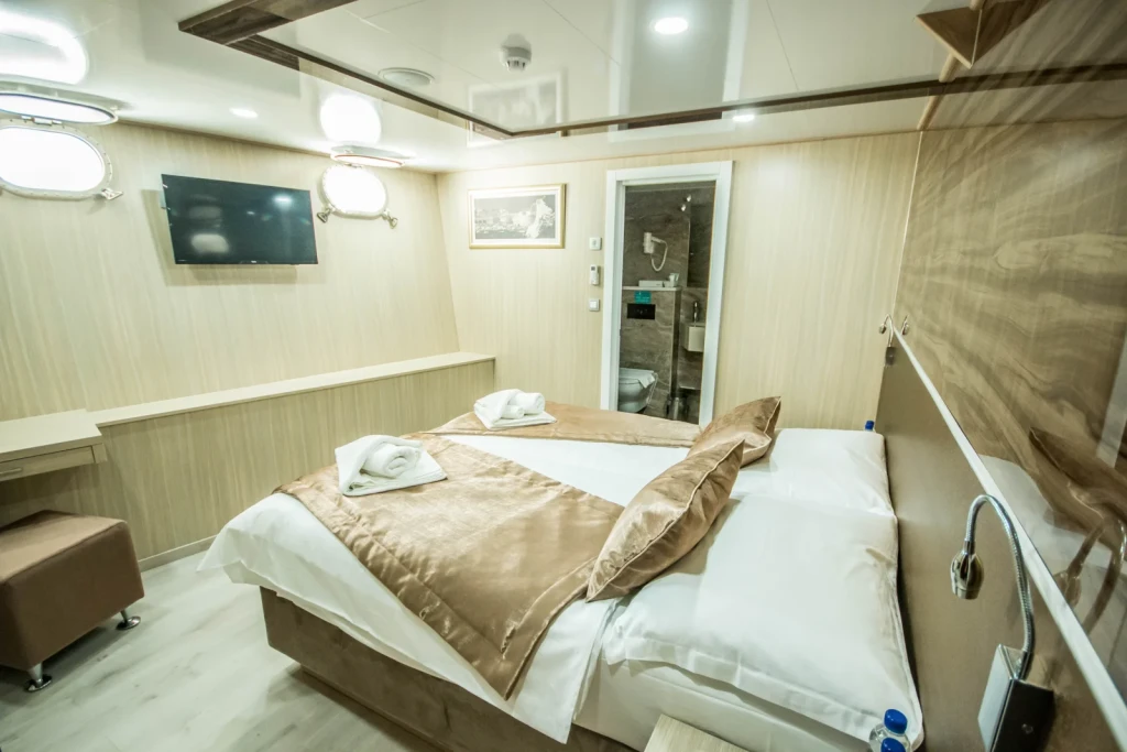 Split to Dubrovnik Mini Cruise – 3 Night Croatia Island Cruise