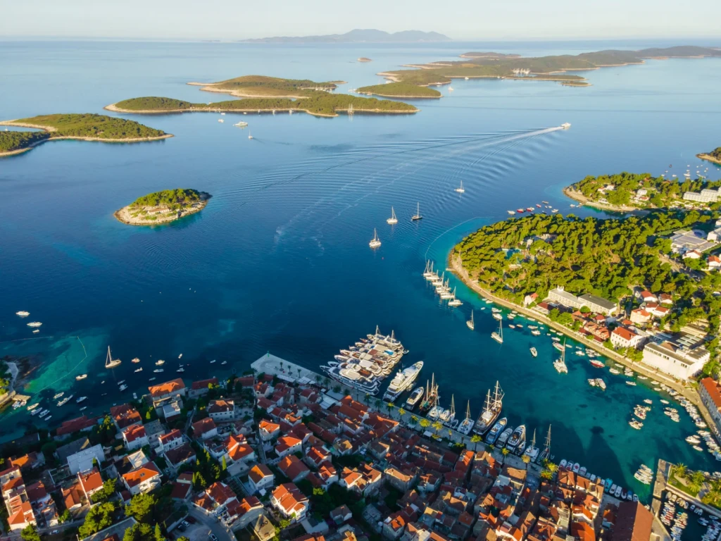 Mini One-Way Deluxe Cruise: Dubrovnik to Split(Trogir - Marina Baotić) – 4 Nights