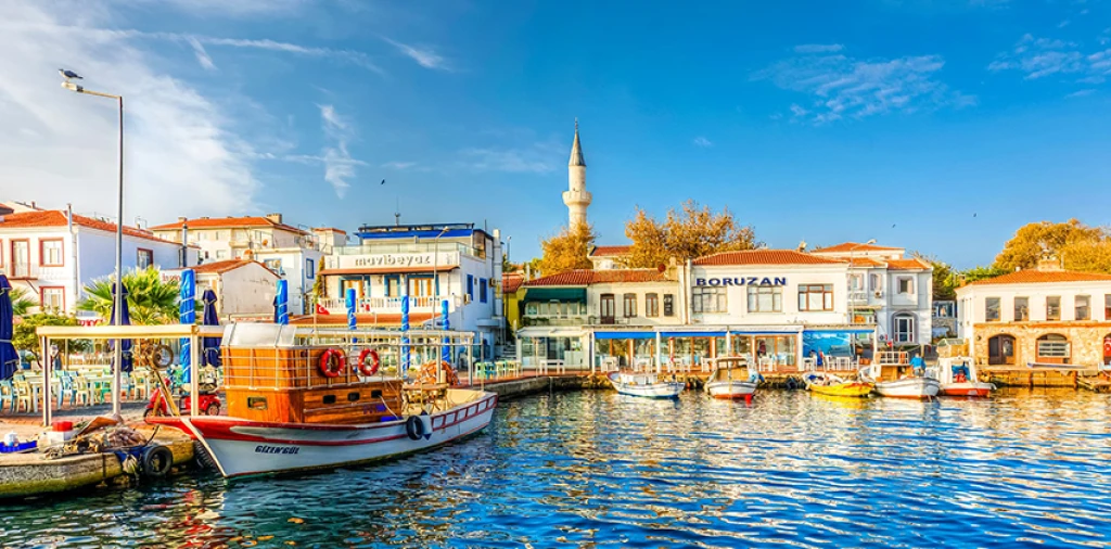 Bozcaada Assos Ayvalık Cunda Turu / 1 Gece Otel Konaklamalı /Kocaeli Çıkışlı