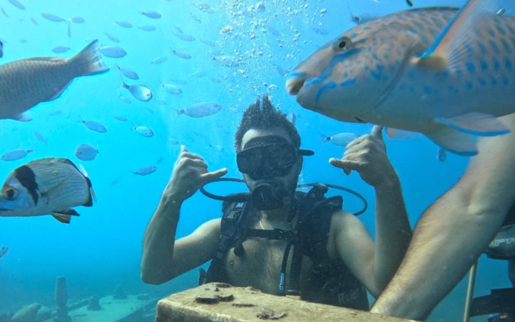 Tour de Buceo en Museo Submarino