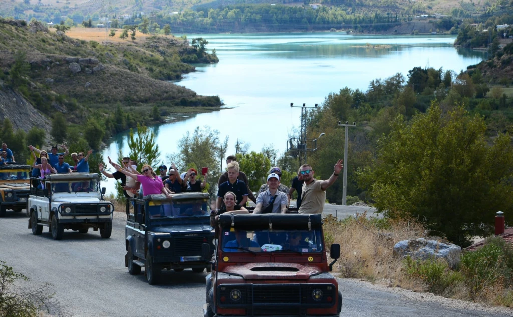 Safari in Jeep e Tour in Barca al Green Canyon