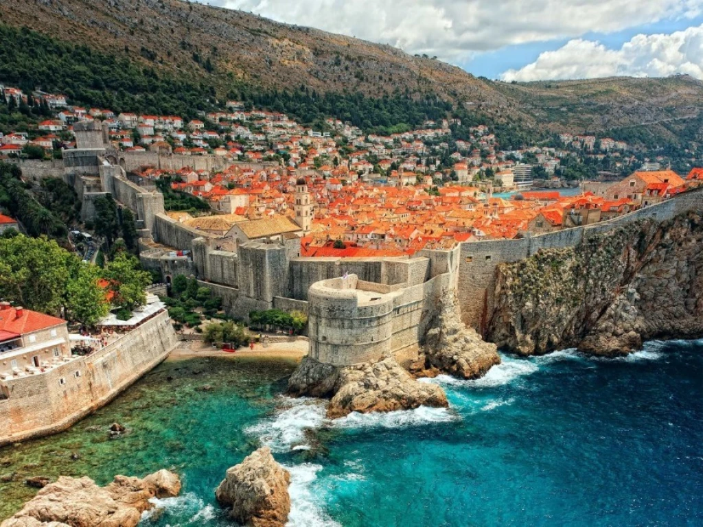 Dubrovnik to Split Mini Cruise 2026 – Luxury Croatia Blue Voyage Experience