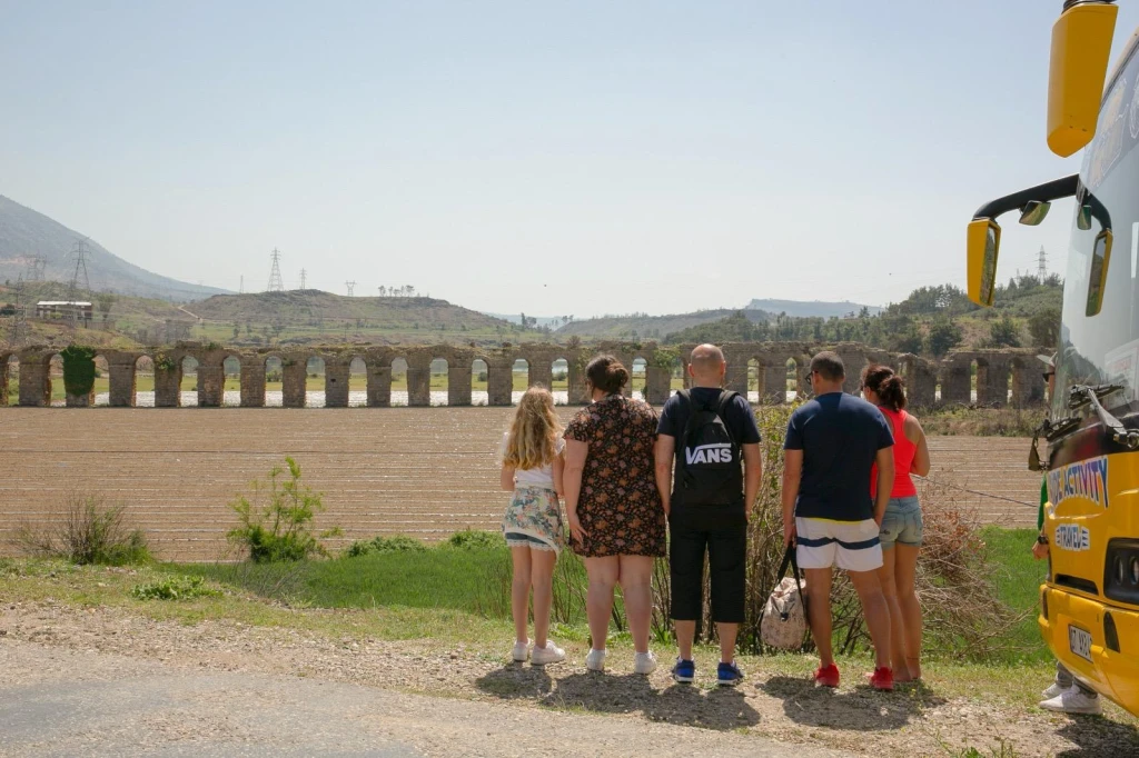 Side: Inland Life & Mix Tour with Local Lunch