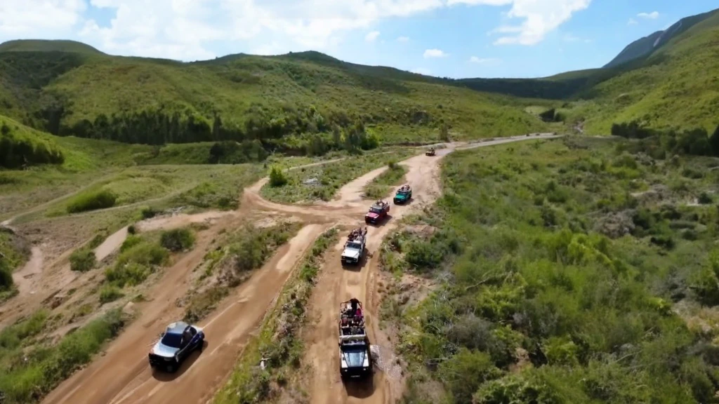 Сайд: Джип-сафари тур на Зелене озеро з Land Defender
