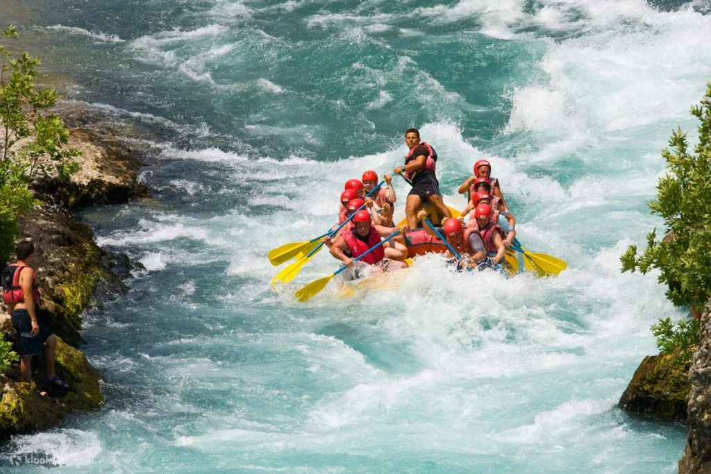 Cañón Köprülü Rafting en río salvaje con almuerzo