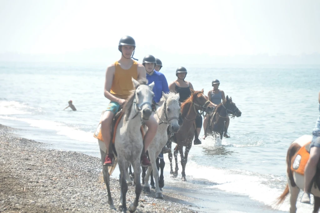 Fethiye Denizde At Turu