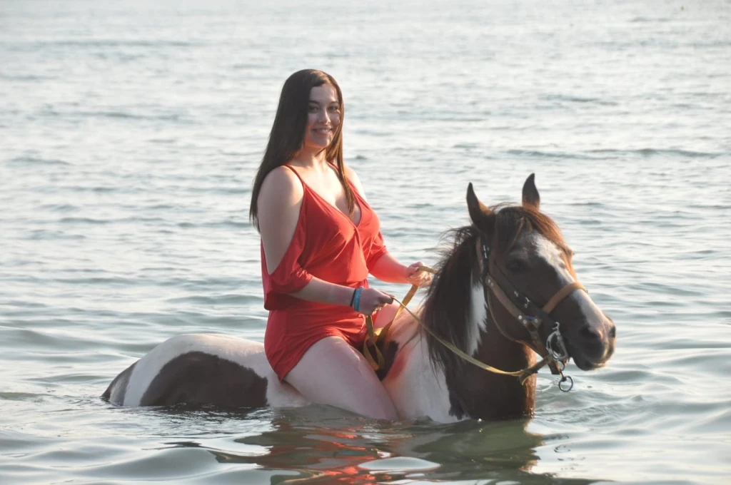 Fethiye Denizde At Turu