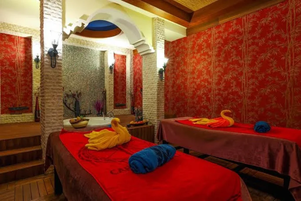 Crystal De Luxe Resort & Spa