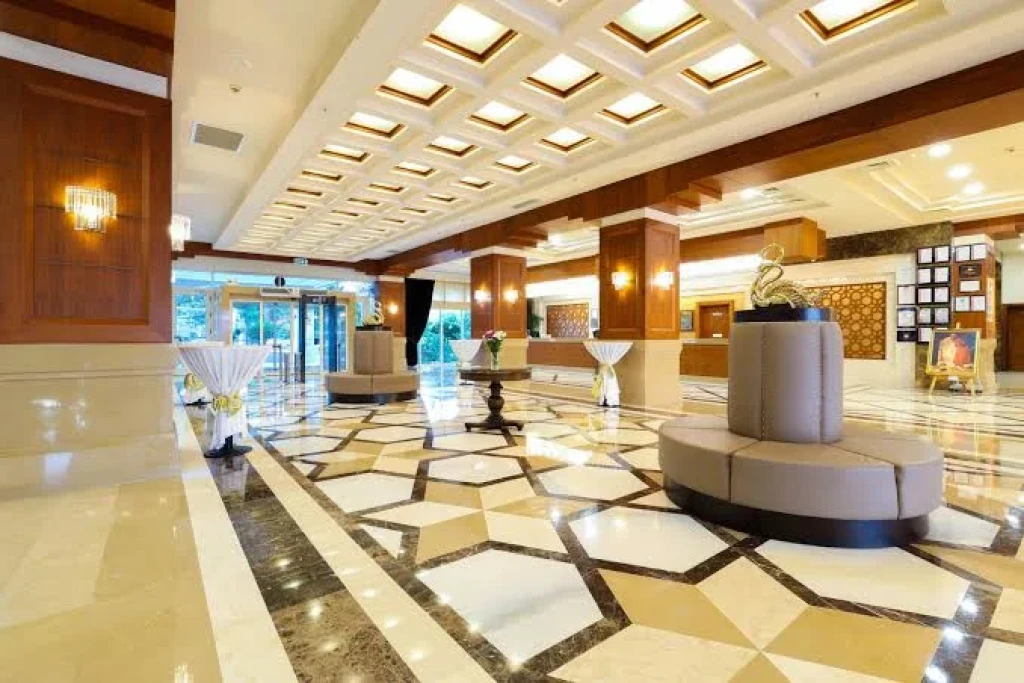 Crystal De Luxe Resort & Spa