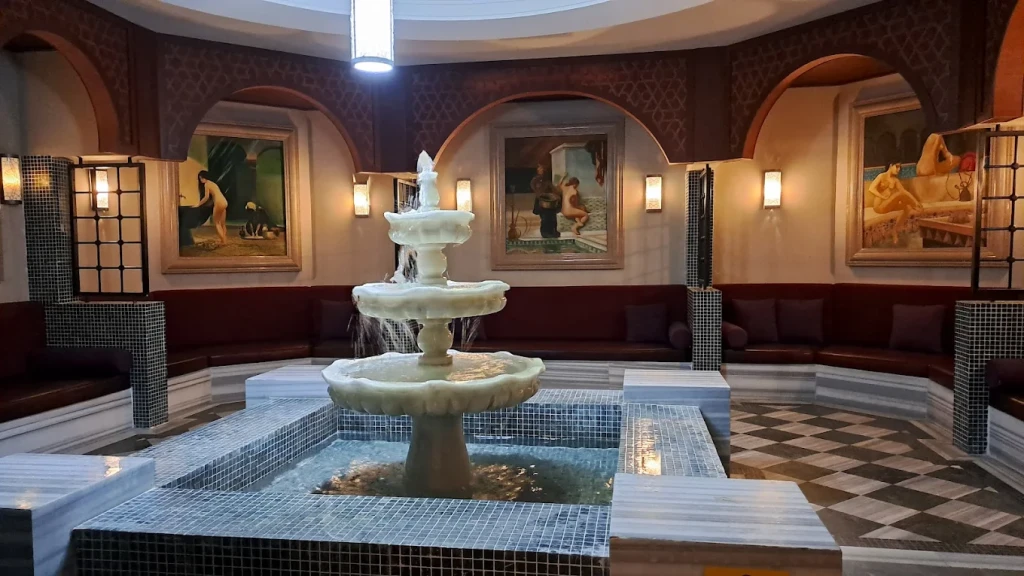 Crystal De Luxe Resort & Spa