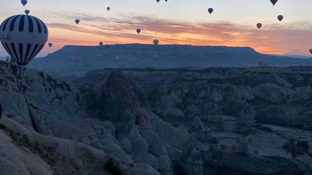 Masal Gibi Kapadokya, Yeraltı Şehri ve Peri Bacaları Turu 1 Gece Otel Konaklamalı