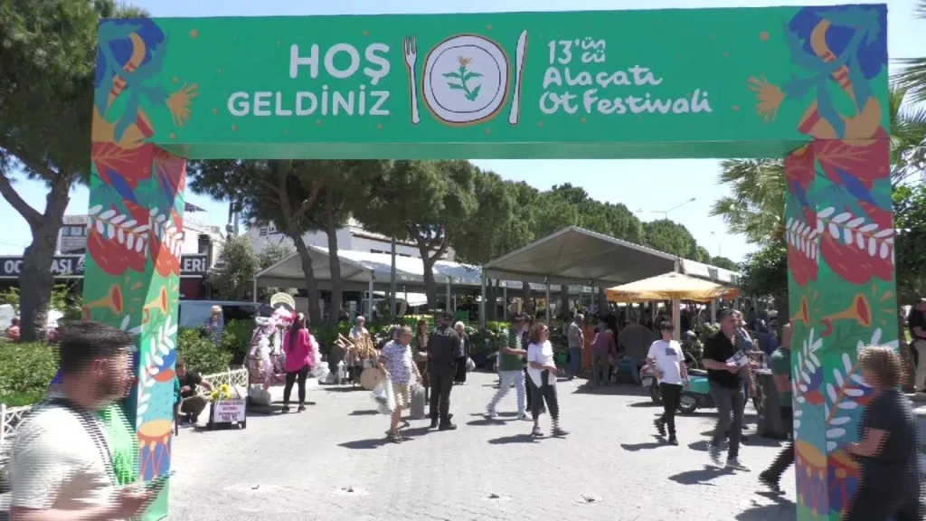 Alaçatı Ot ve Enginar Festivali Turu 1 Gece Otel Konaklamalı