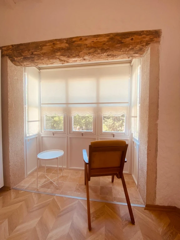 Alaçatı Çarşı içi 3 yatak odalı, havuzlu taş villa 5