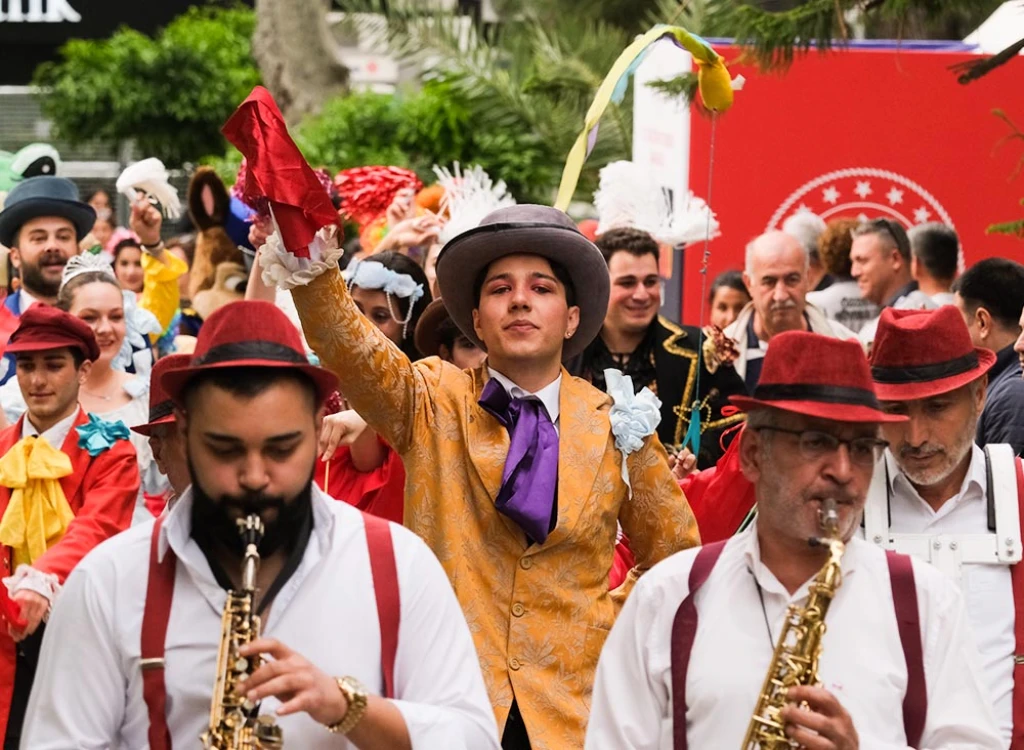 Kapadokya’dan Adana’ya Portakal Çiçeği Festivali Yolculuğu