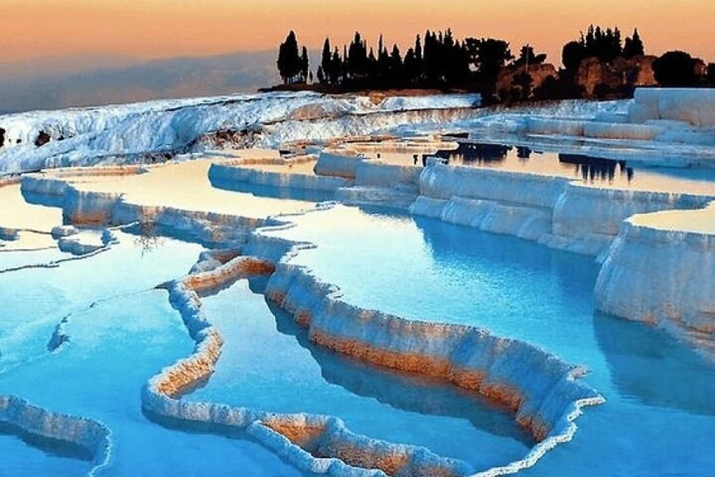 Pamukkale & Hierapolis Daily Tour from Kusadasi/Selcuk