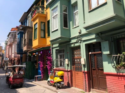 Trapianto di Capelli con un'Esperienza Esclusiva a Istanbul in 4 Giorni, 3 Notti