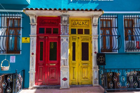 Trapianto di Capelli con un'Esperienza Esclusiva a Istanbul in 4 Giorni, 3 Notti