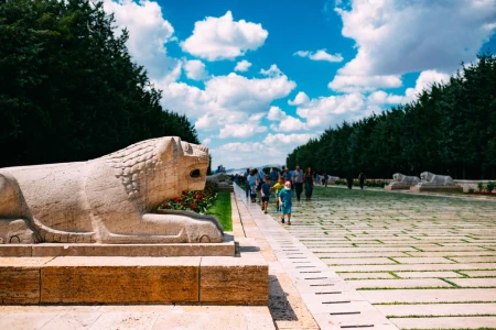 Günlük Ankara Başkent Şehri Turu İstanbul'dan Uçakla