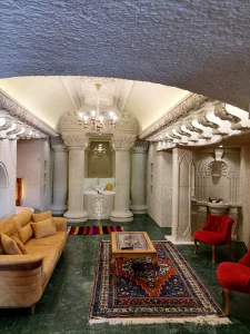 Kapadokya Balayı Abu Hayat King Suite | Hamam, Göbek Taşı & Jakuzili Özel Tasarım Oda