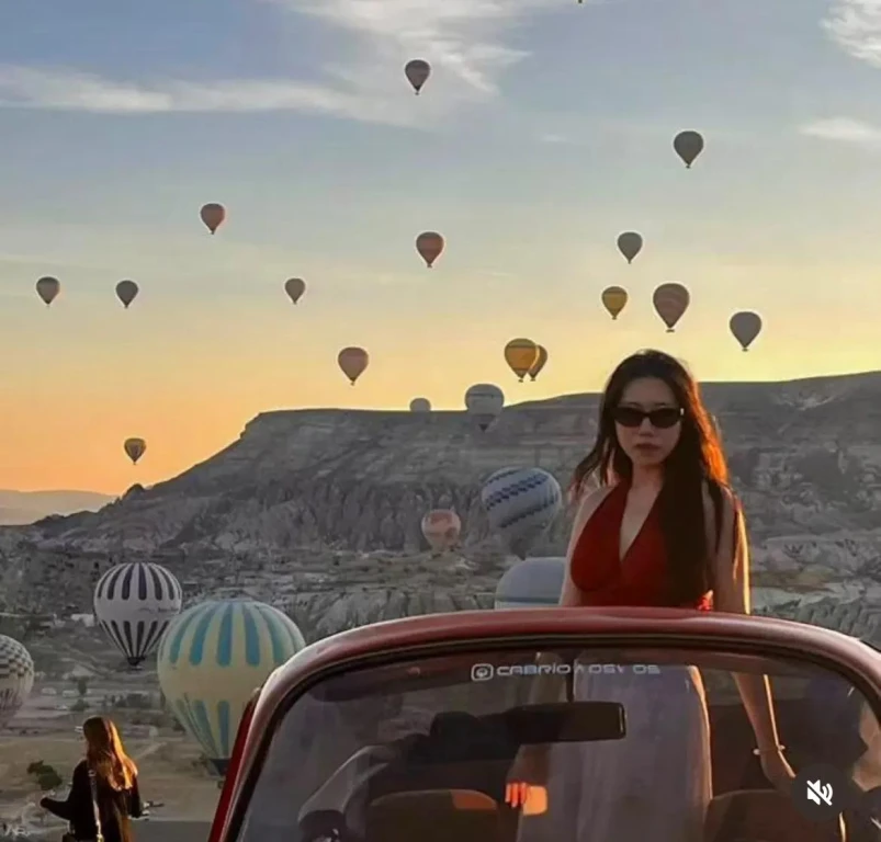 Vintage Car Sunrise Ride with Cappadocia Balloon Views