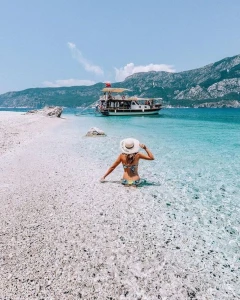 Turul cu barca pe insula Suluada: Descoperiți Maldivele turcești din Antalya