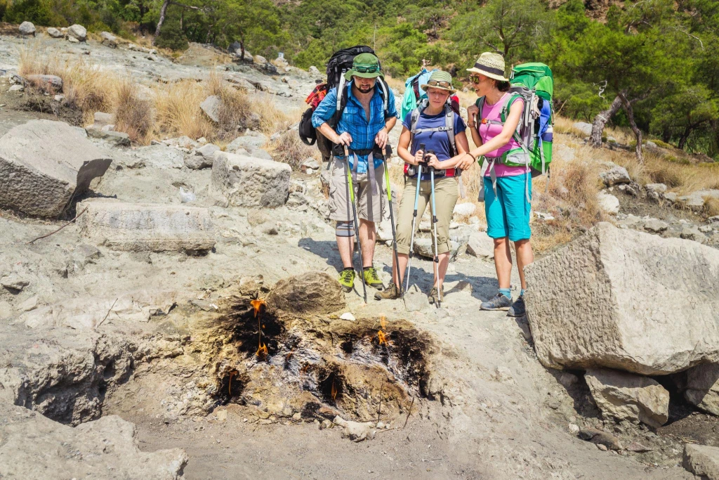 इस्तांबुल से अंताल्या हवाई जहाज द्वारा मिथक और किंवदंतियों का दौरा