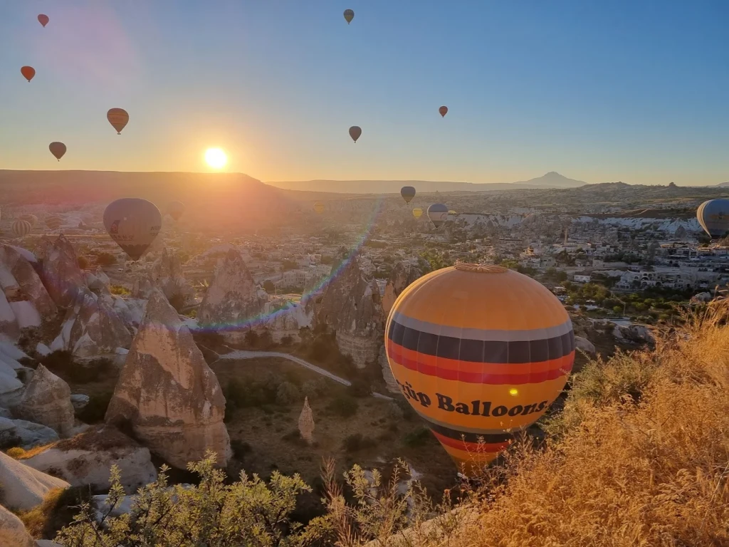 Best Cappadocia Hot Air Balloon Ride in Göreme 2026 (Prices, Sunrise Flights & Instant Booking Guide)