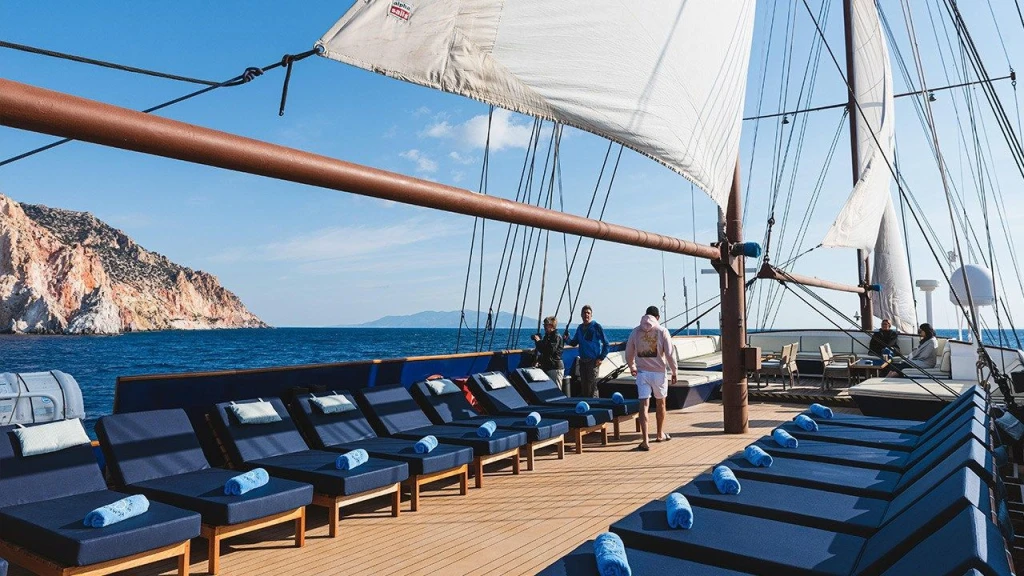 Aegean Food & Culture Cruise – Luxury Culinary Yacht Experience in Greece