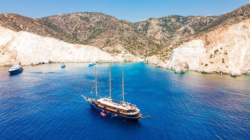 Aegean Food & Culture Cruise – Luxury Culinary Yacht Experience in Greece