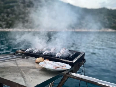 Pelayaran Biru 4 Hari 3 Malam