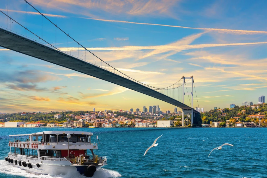 Istanbul Twee Continenten Tour met Camlica, Beylerbeyi en Cruise